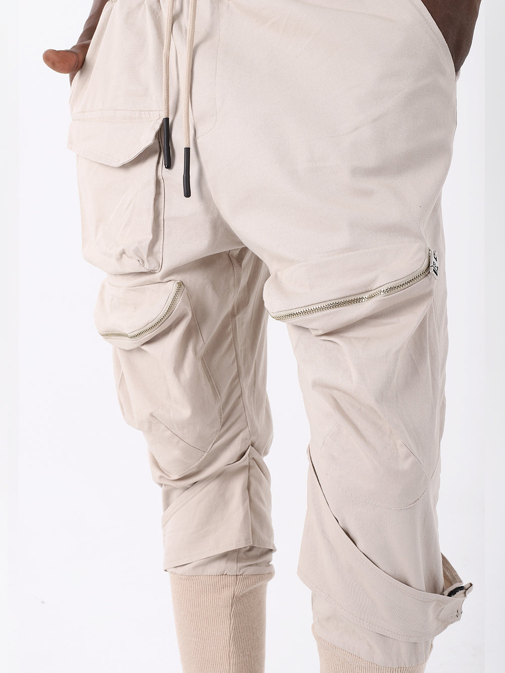 A man wearing a pair of JUPITER JOGGERS.