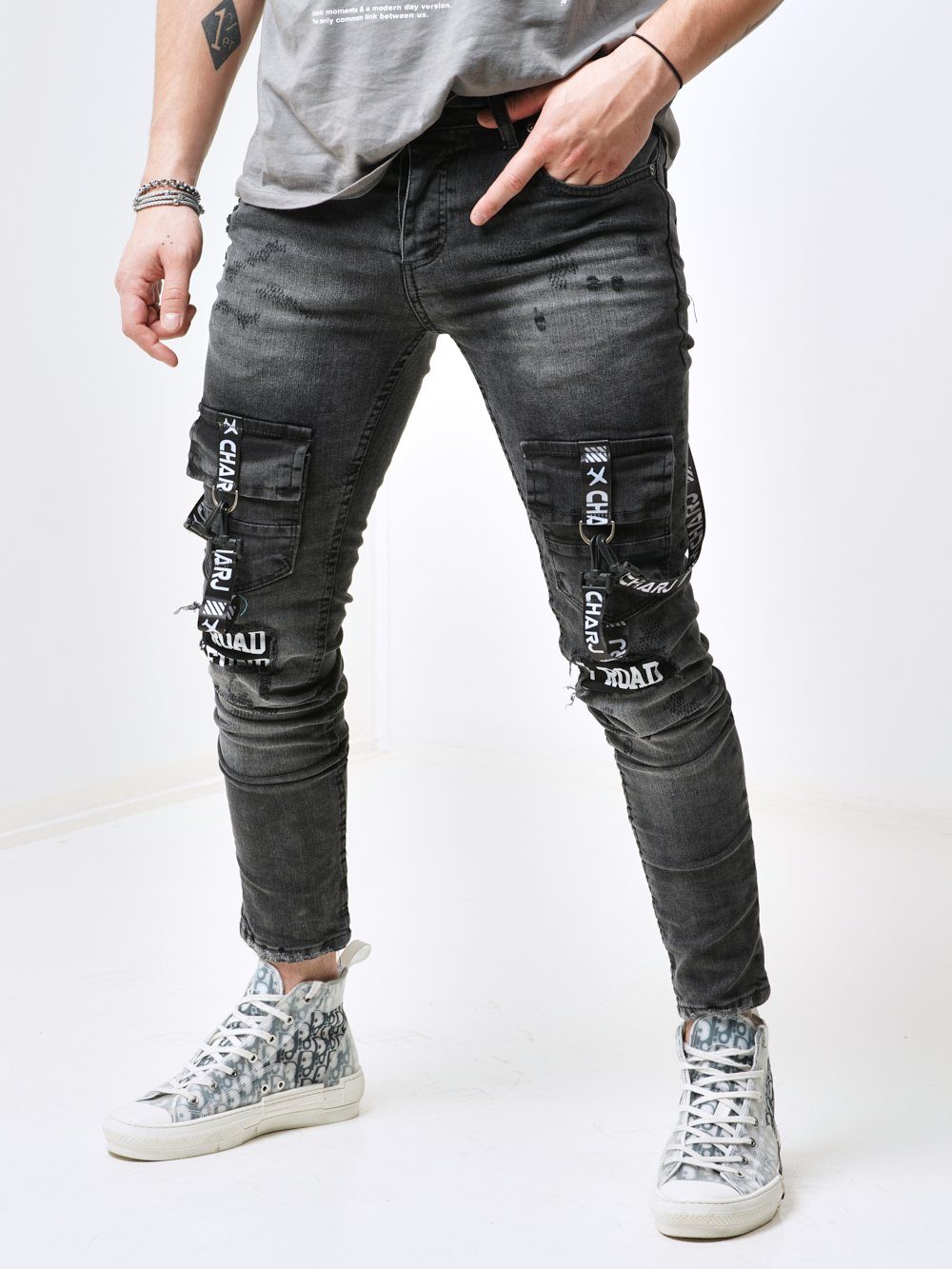 Skinny Jeans with Cargo Pockets - Tornado Black | Streetwear jeans for